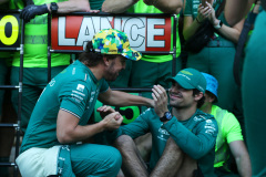 Fernando Alonso, Aston Martin F1 Team, 3rd position, Lance Stroll, Aston Martin F1 Team, and the Aston Martin team celebrate after the race